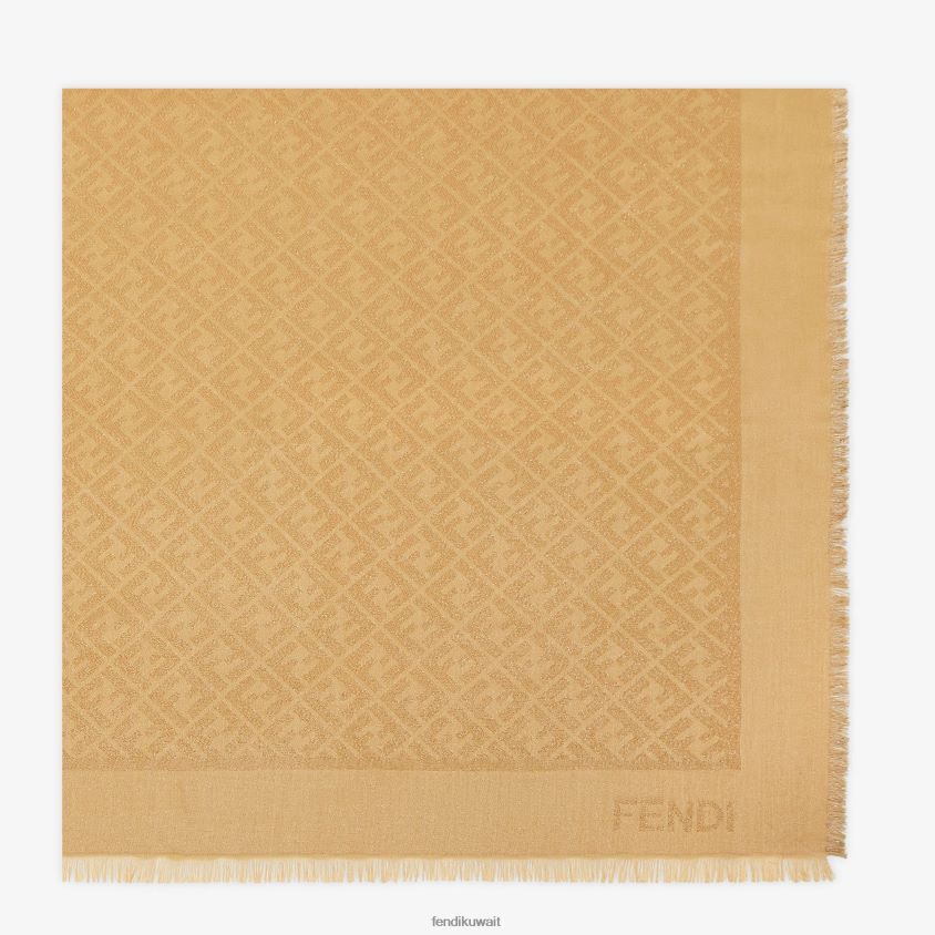 Fendi اللون البيج نحيف شال لوركس RTJZ130 مُكَمِّلات