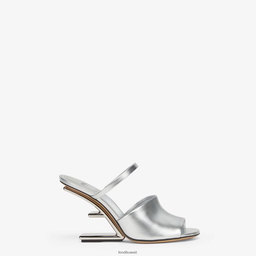 Fendi فضة نحيف الصنادل الجلدية ذات الكعب العالي RTJZ1341 أحذية