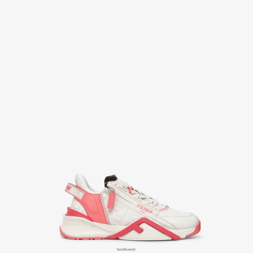 Fendi أبيض نحيف قمم جلدية منخفضة RTJZ1398 أحذية