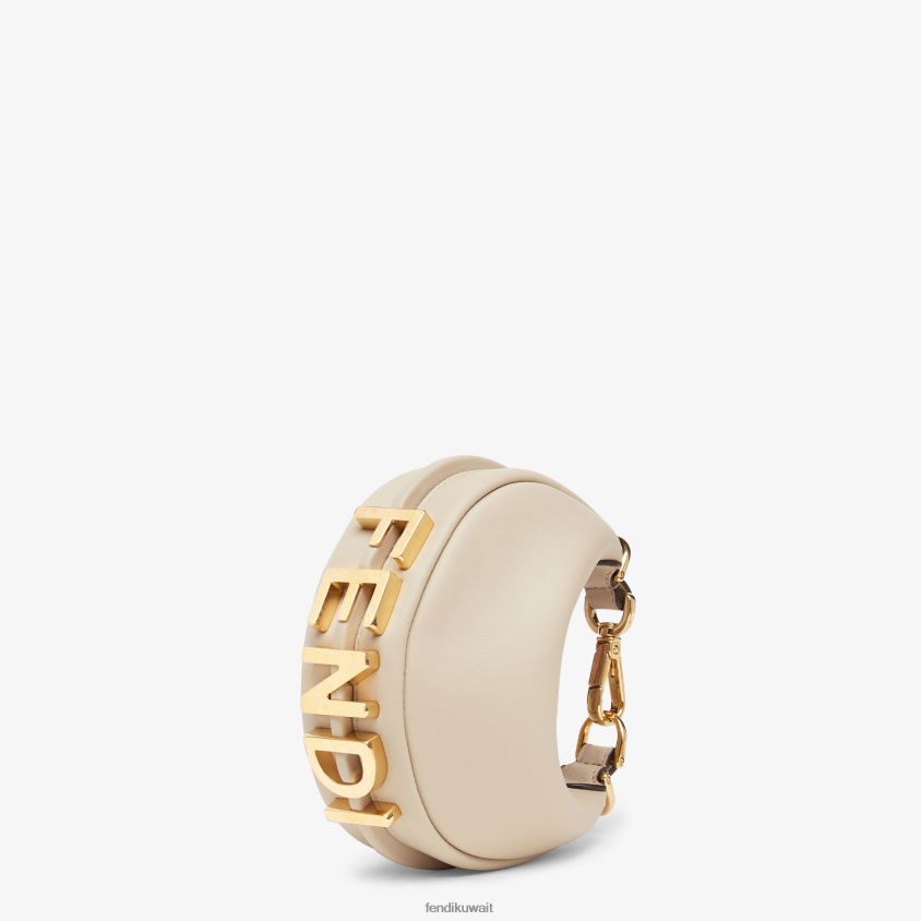 Fendi اللون البيج نحيف سحر الجلود RTJZ190 مُكَمِّلات