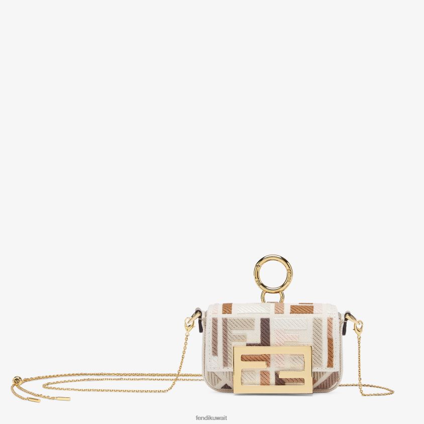 Fendi اللون البيج نحيف سحر قماش RTJZ43 مُكَمِّلات