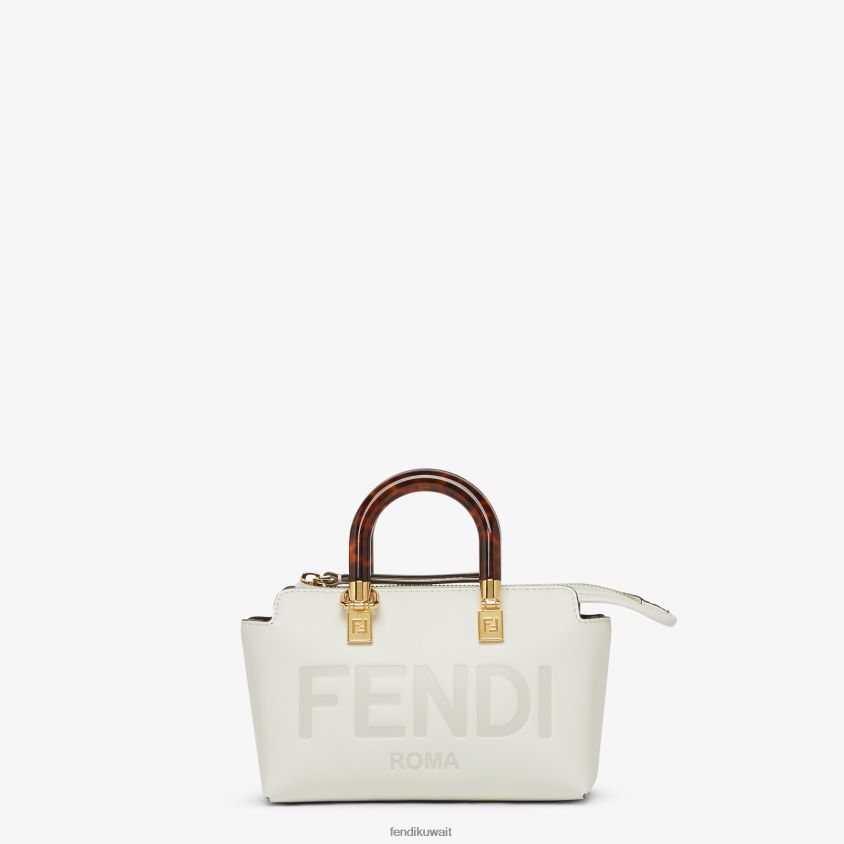 Fendi أبيض نحيف حقيبة بوسطن جلدية صغيرة RTJZ645 مُكَمِّلات