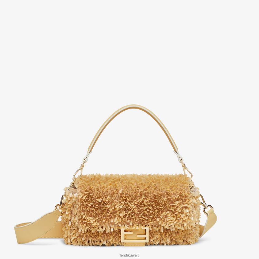 Fendi اللون البيج نحيف حقيبة من الجلد الرملي والترتر RTJZ672 مُكَمِّلات