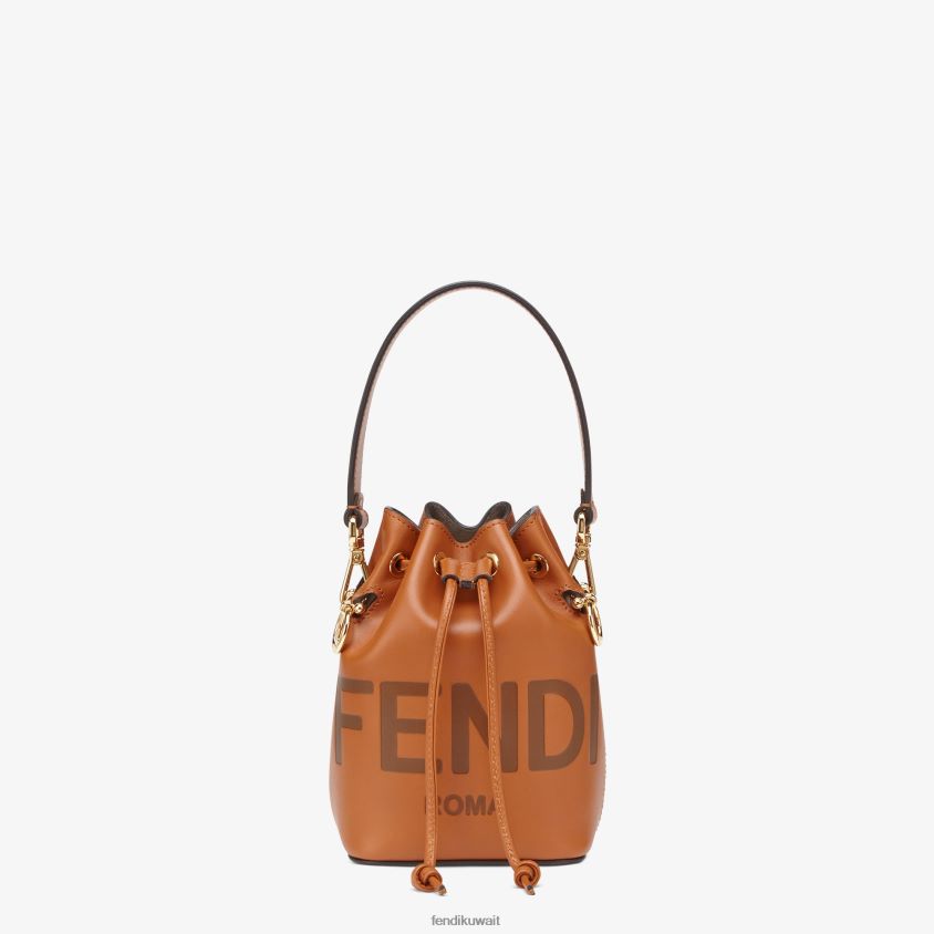 Fendi بني نحيف حقيبة صغيرة من الجلد من مون تريزور RTJZ680 مُكَمِّلات