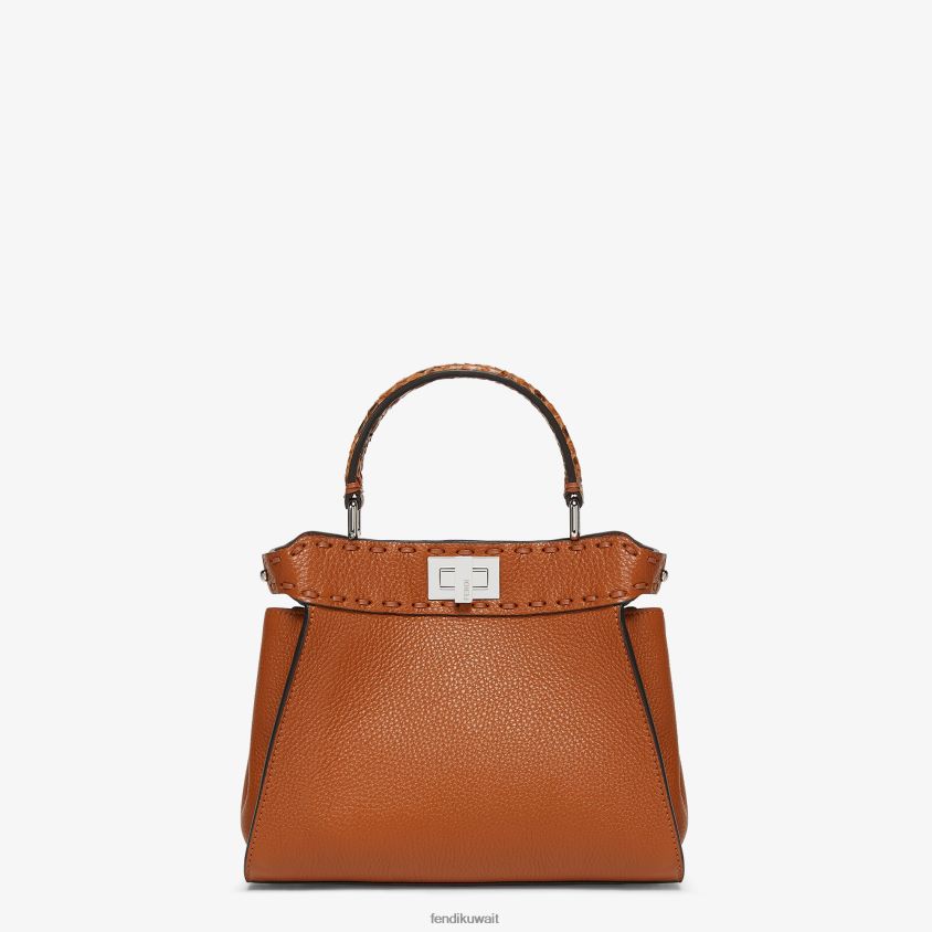 Fendi بني نحيف حقيبة Selleria مع خياطة كبيرة الحجم وتفاصيل غريبة RTJZ613 مُكَمِّلات