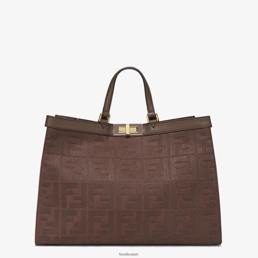 Fendi بني نحيف متسوق قماش مع تطريز ff RTJZ754 مُكَمِّلات